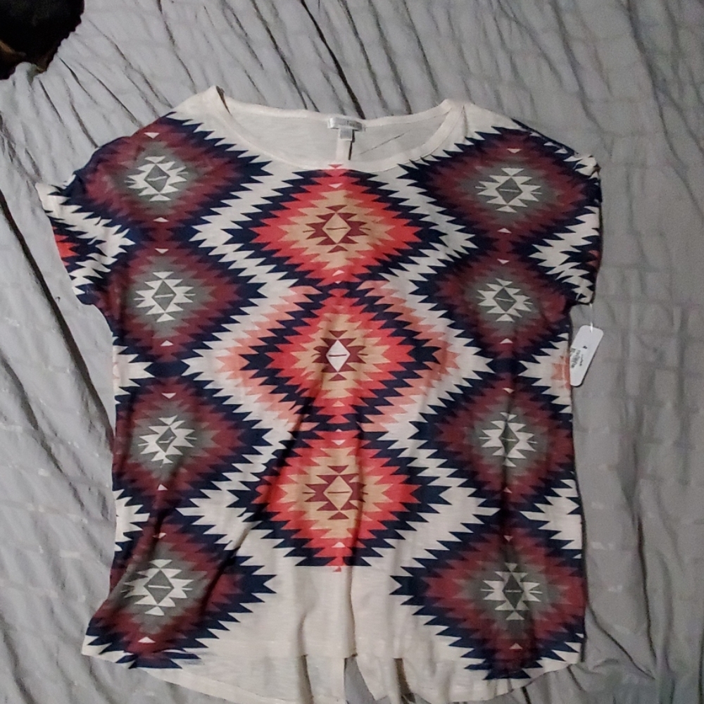 Charming Charlie Aztec Print Top – NWT – Size Medium